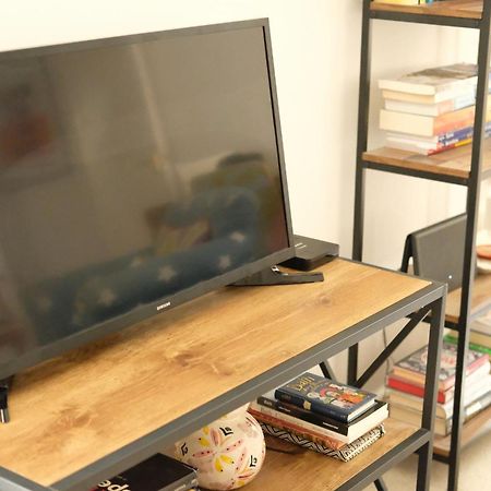 Spacious City Centre Apartment Бат Екстериор снимка