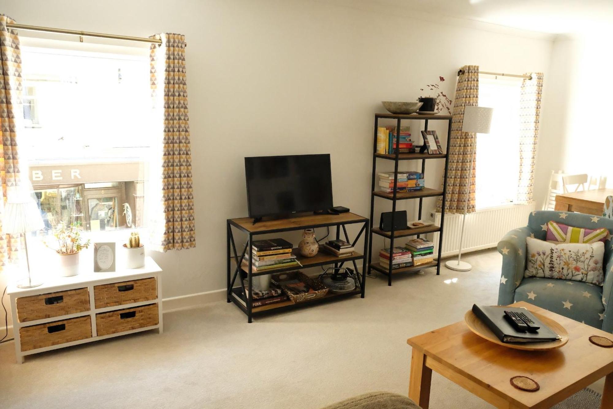 Spacious City Centre Apartment Бат Екстериор снимка