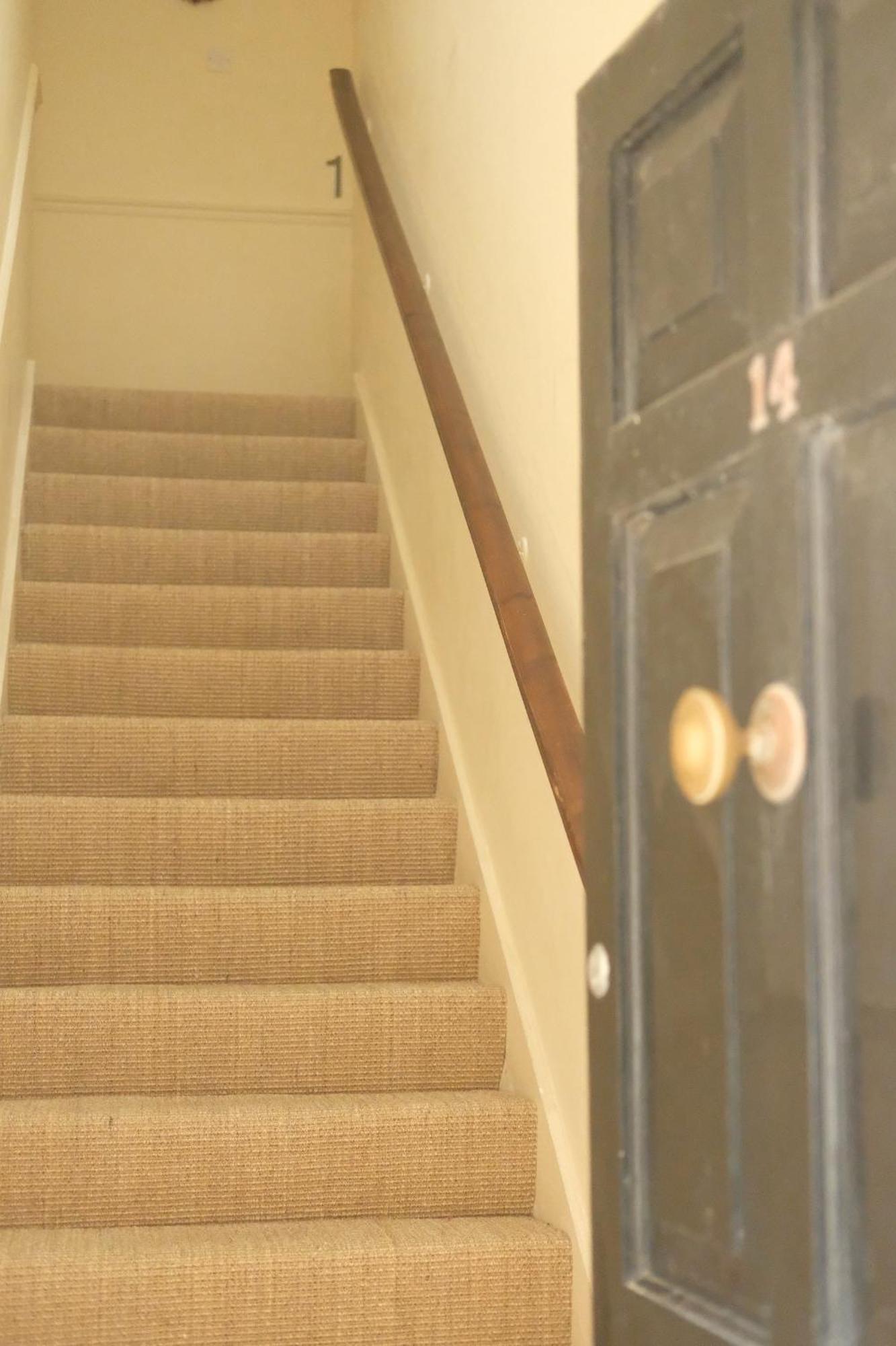 Spacious City Centre Apartment Бат Екстериор снимка
