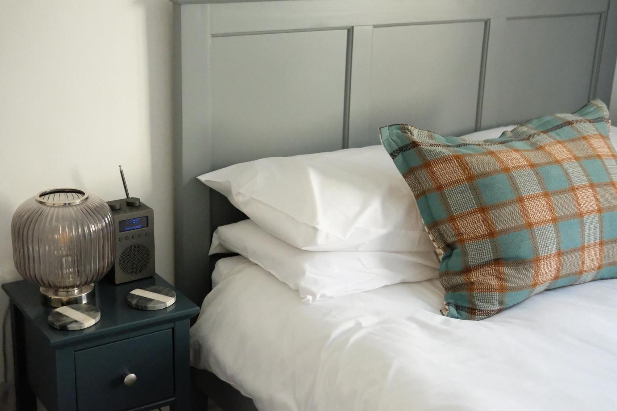 Spacious City Centre Apartment Бат Екстериор снимка
